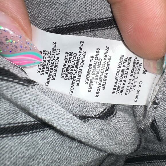 Karen Kane Top with Sequins on Dolman Arms Women’s Size Medium - Picture 7 of 9